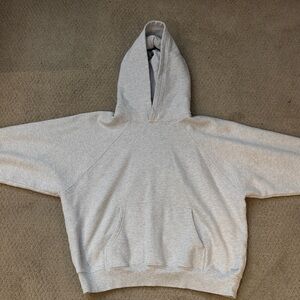 Woman’s Grey Aritzia Hoodie